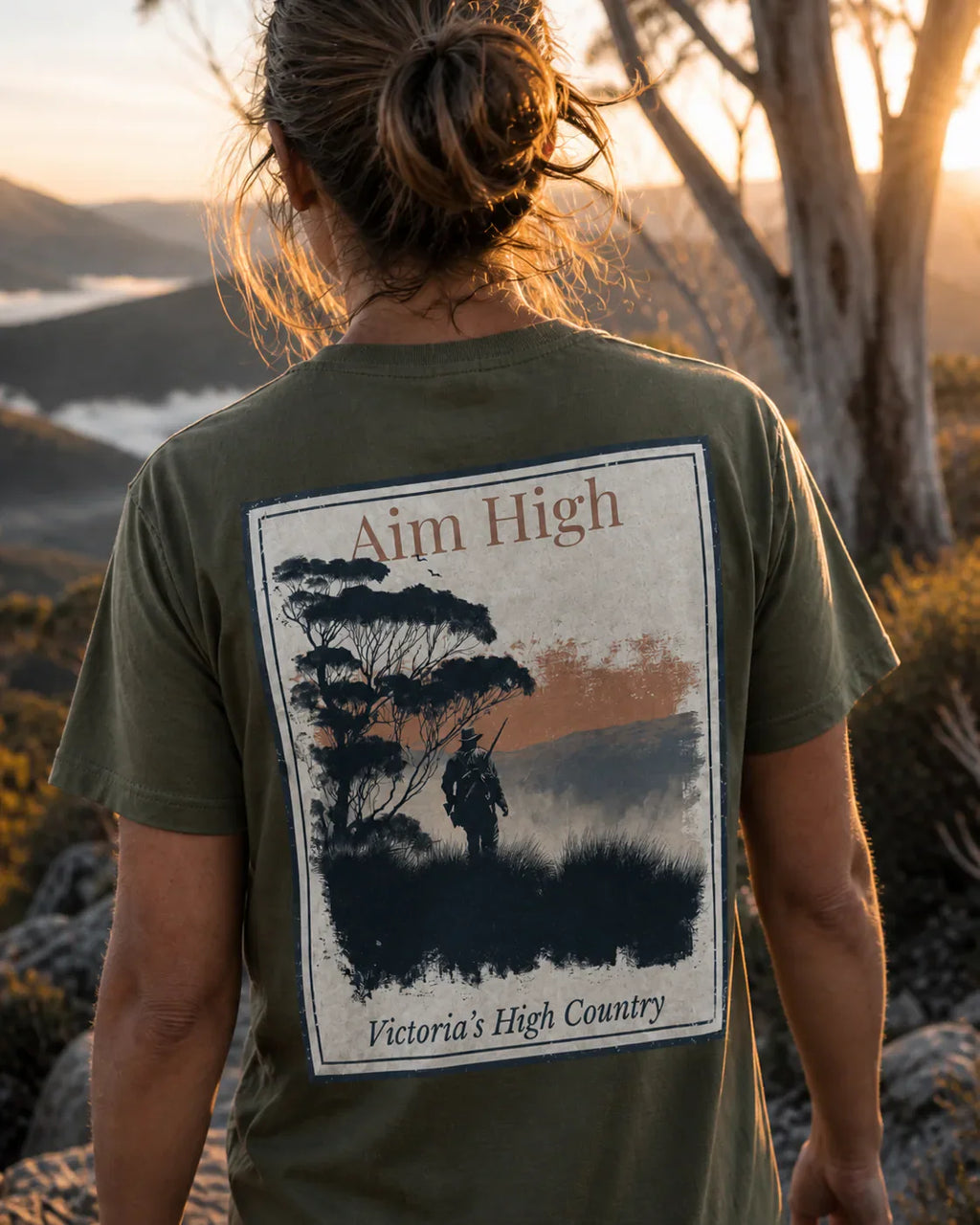 Olive Aim High organic T-shirt, back graphic print with trees and 'Aim High'