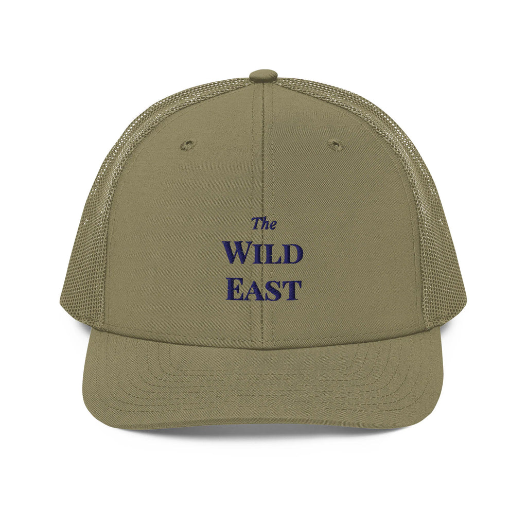 Trucker Cap Wild East, Lodenfarben mit blauem Schriftzug auf der Front