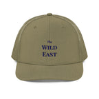 Trucker Cap Wild East, Lodenfarben mit blauem Schriftzug auf der Front