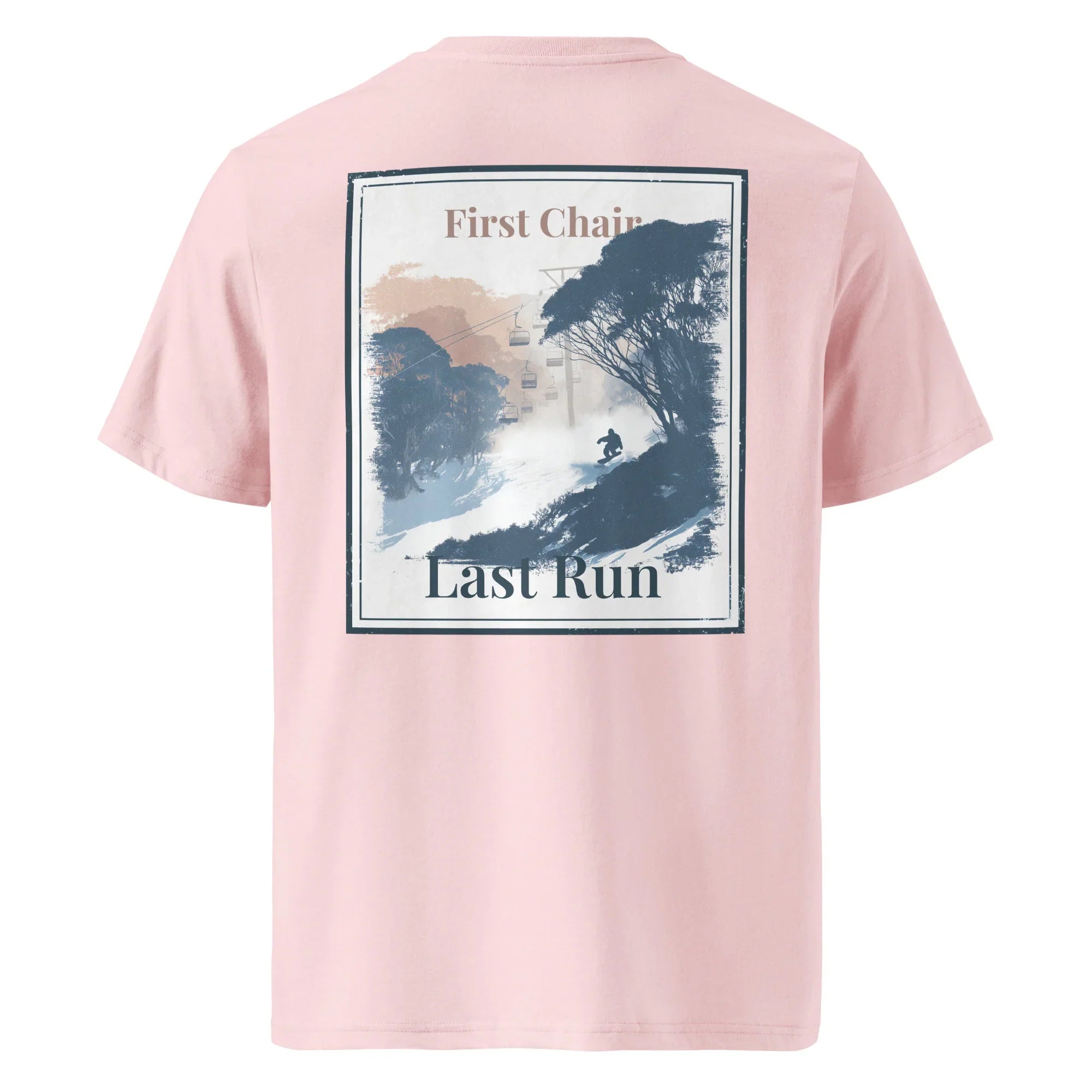 Cotton Pink Organic Tee Rückseite mit „First Chair“/„Last Run“-Foto