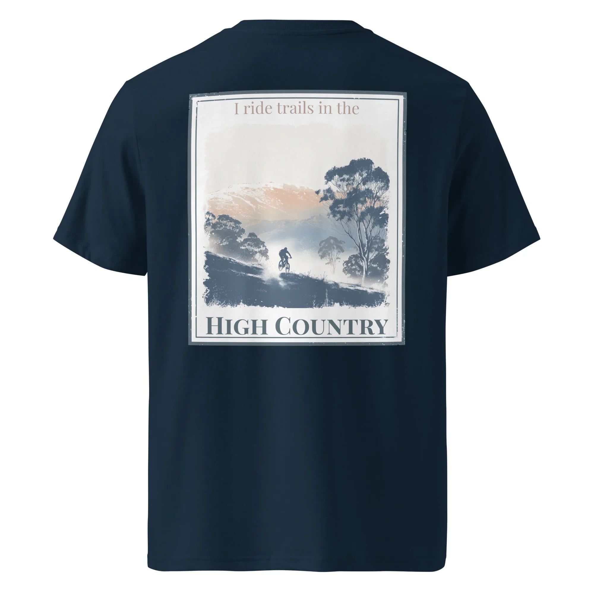 Camiseta azul marino con gráfico trasero “I ride trails… HIGH COUNTRY”