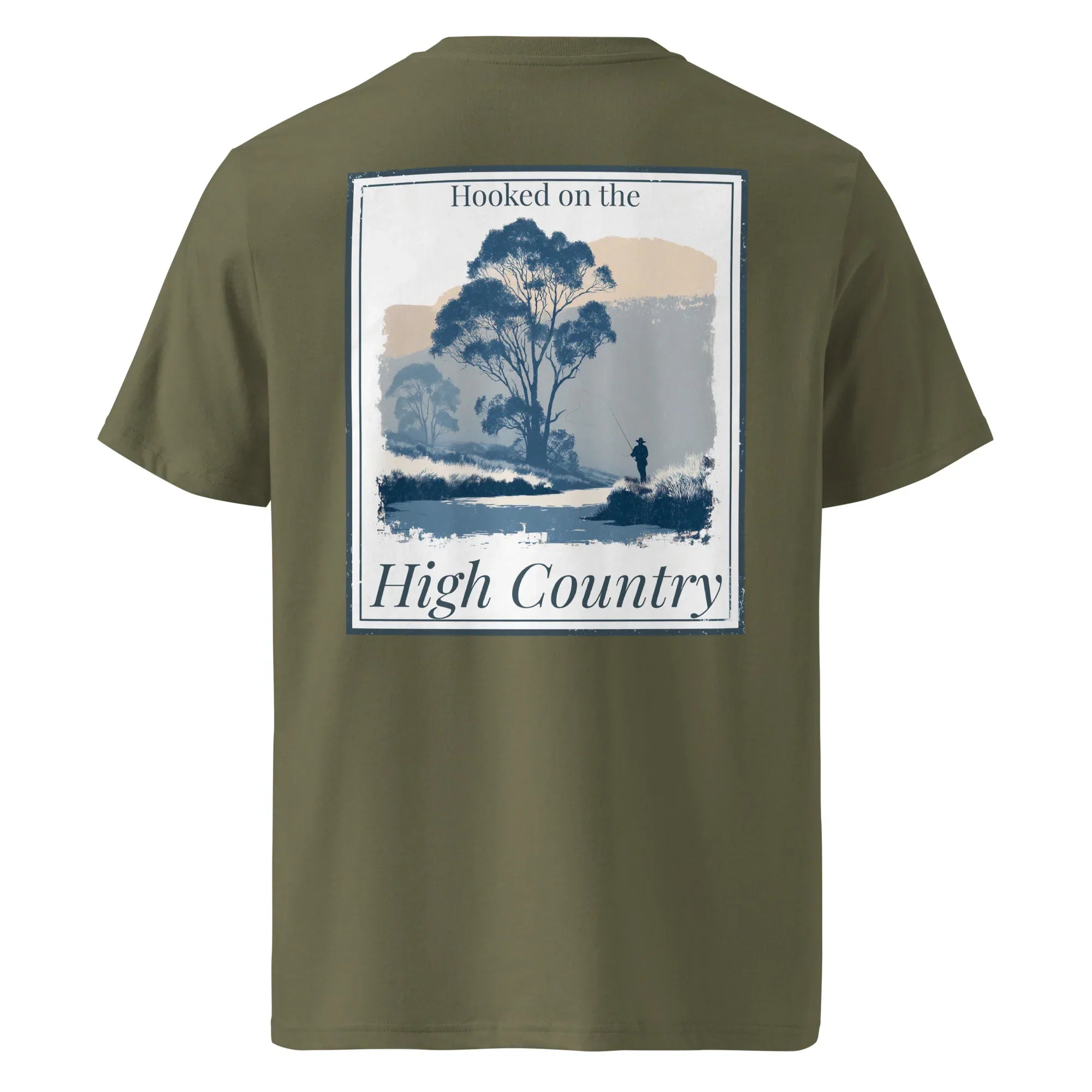 Organic Tee, khakifarbener Stoff, Rückenprint „High Country“