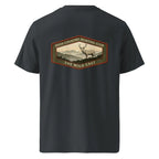 Organic tee in dunkelgrau/anthrazit with deer hunting club logo graphic on back